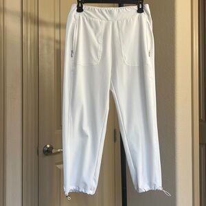 Chicos white pants worn twice excellent condition